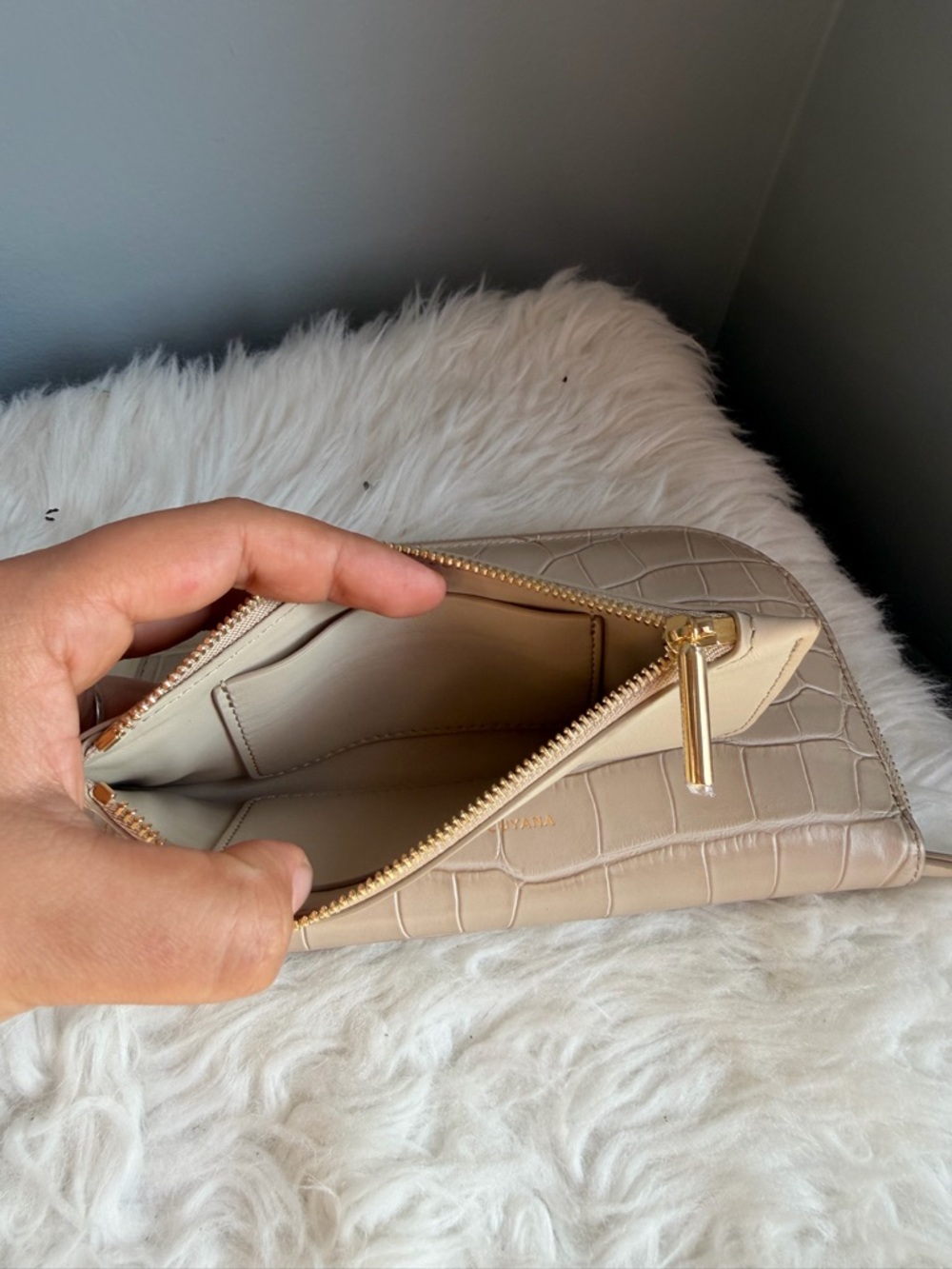 cuyana duo zip wallet croco - Picture 7 of 9